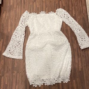 Glamorous off shoulder lace dress. Sz M